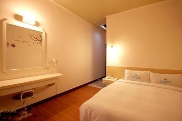 Traveler Hotel Taitung Bagian luar foto