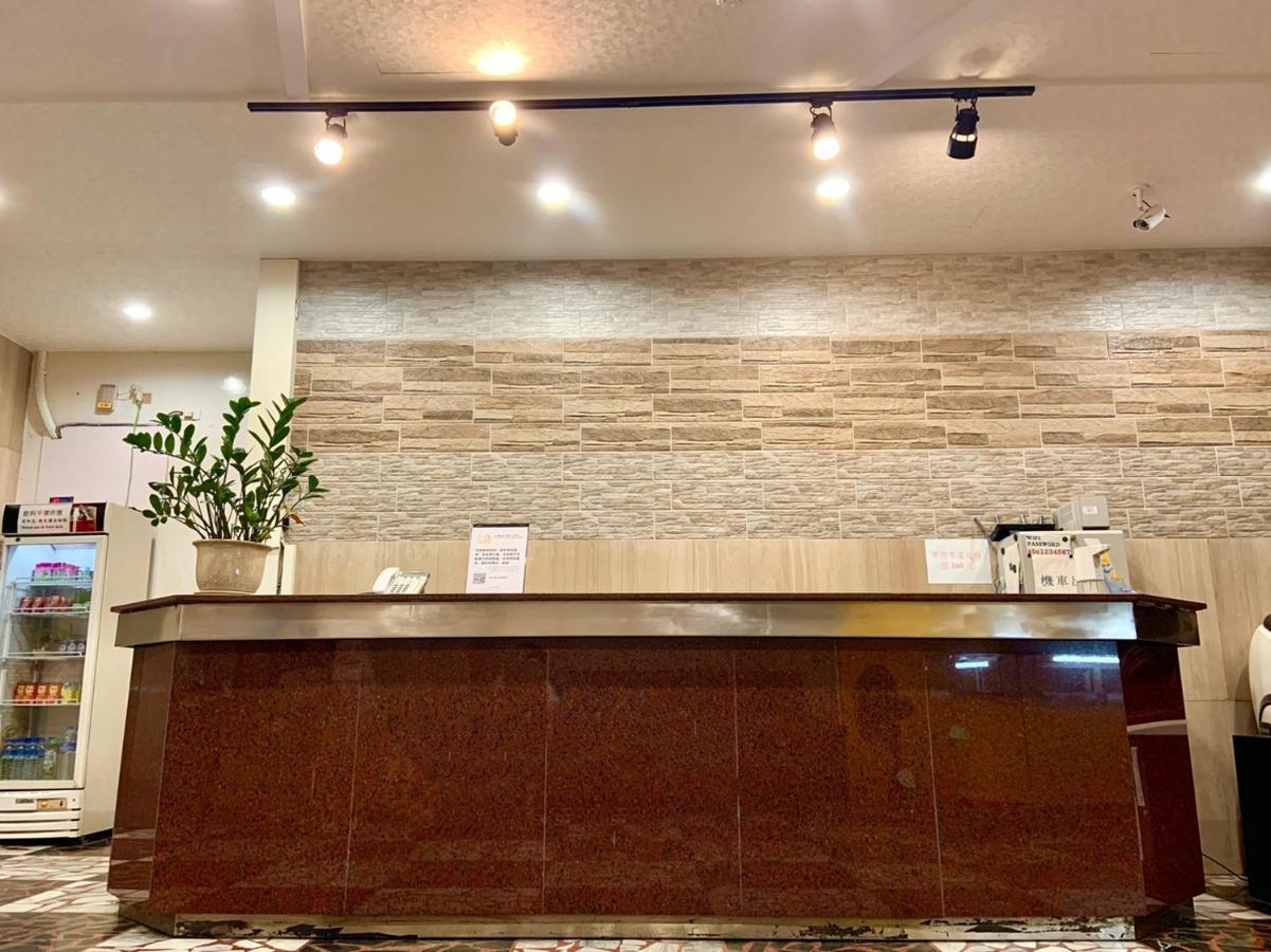 Traveler Hotel Taitung Bagian luar foto