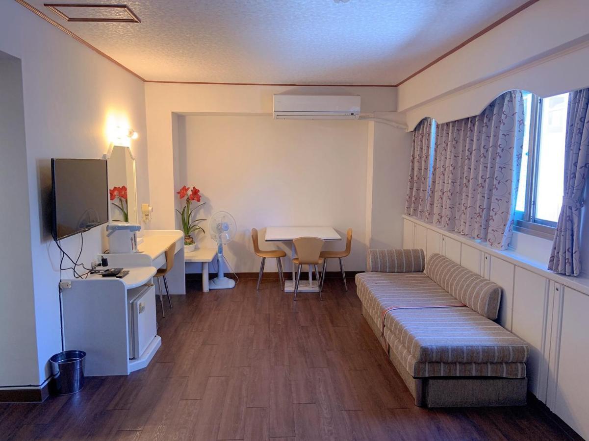 Traveler Hotel Taitung Bagian luar foto