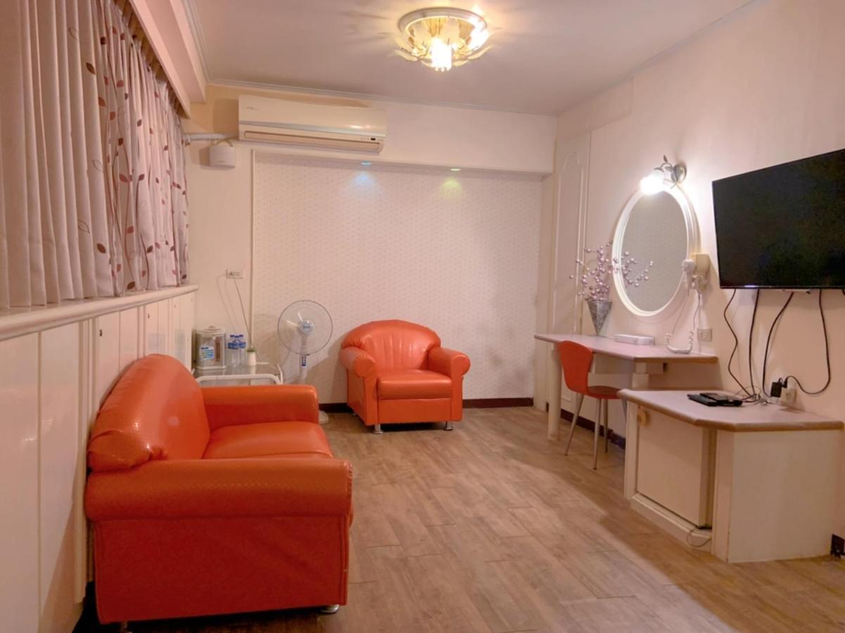 Traveler Hotel Taitung Bagian luar foto