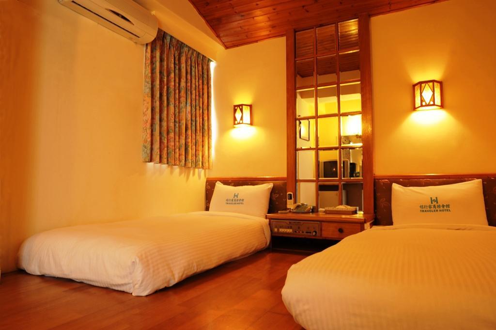 Traveler Hotel Taitung Bagian luar foto